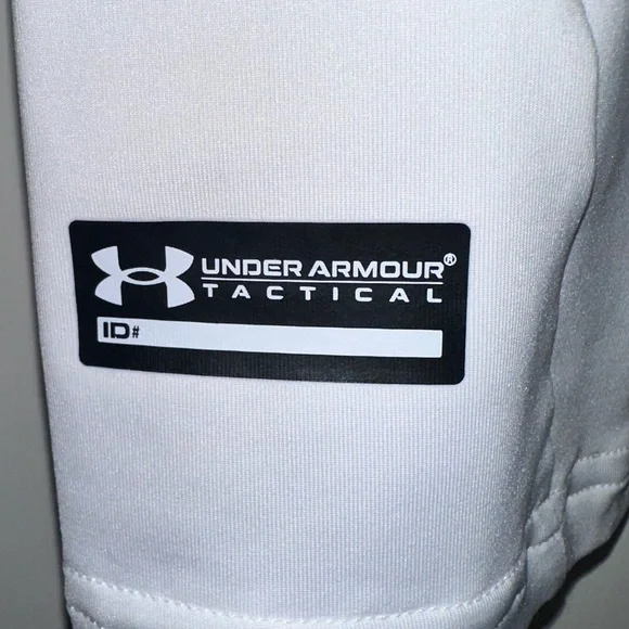 NWT Under Armour Men's V-neck Compression Short-sleeve T-shirt, White, Size L - Picture 10 of 13
